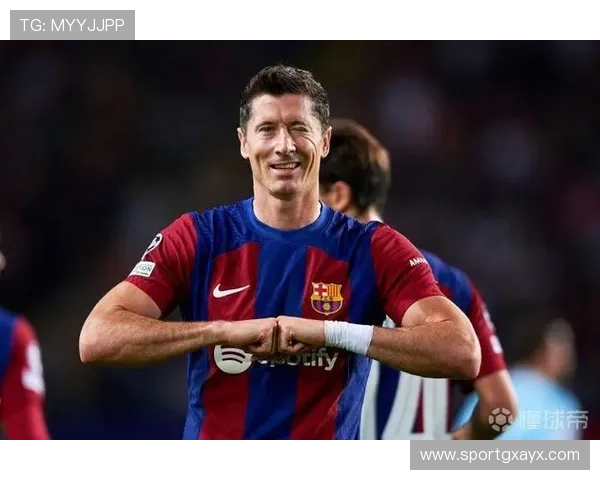 莱万多夫斯基巴萨首秀闪耀，表现惊艳全场！